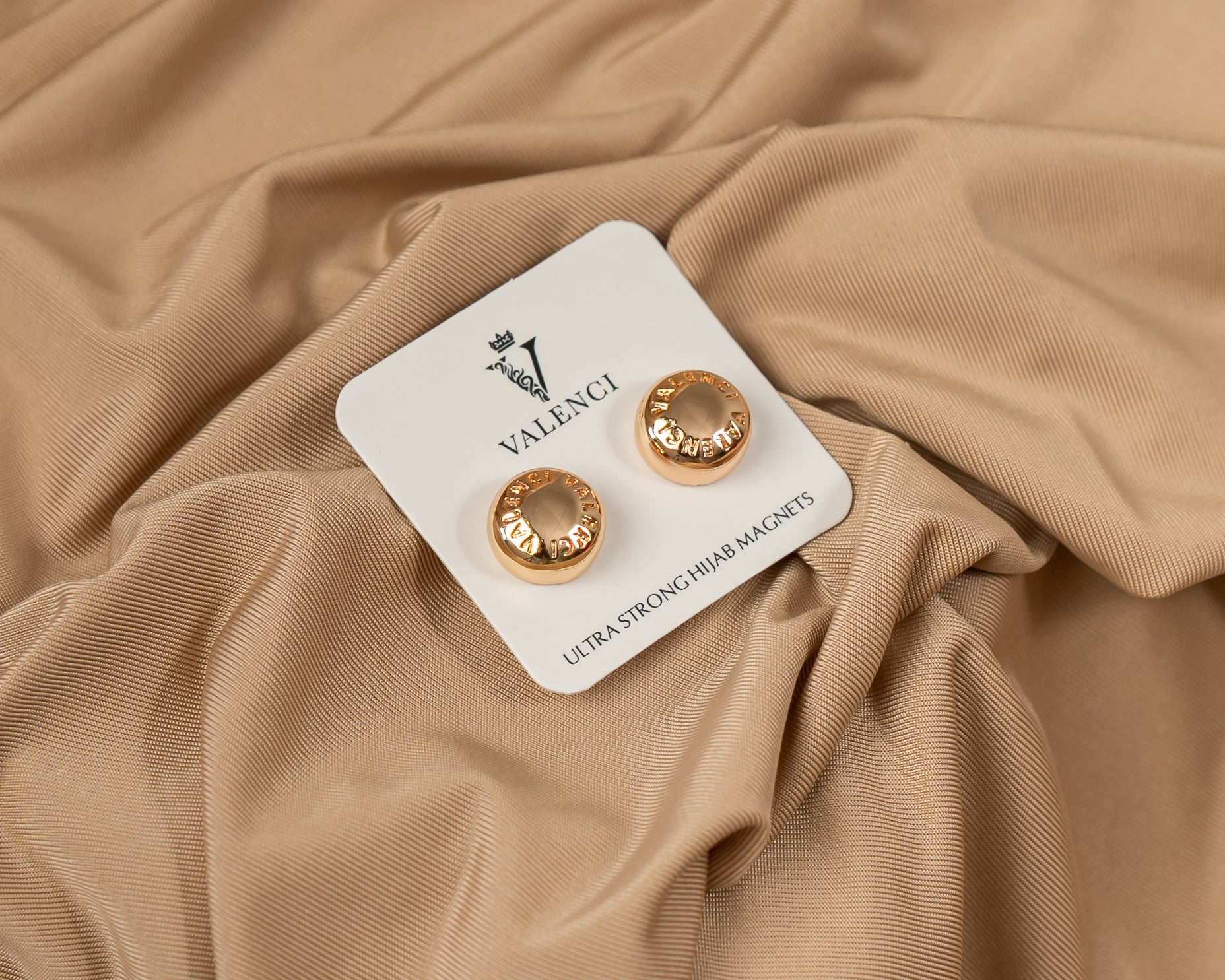 ANNUUM×MOONLIT Gleam silk gold magnet Gold - ULTRASTRONG Hijab Magnets – Valenci