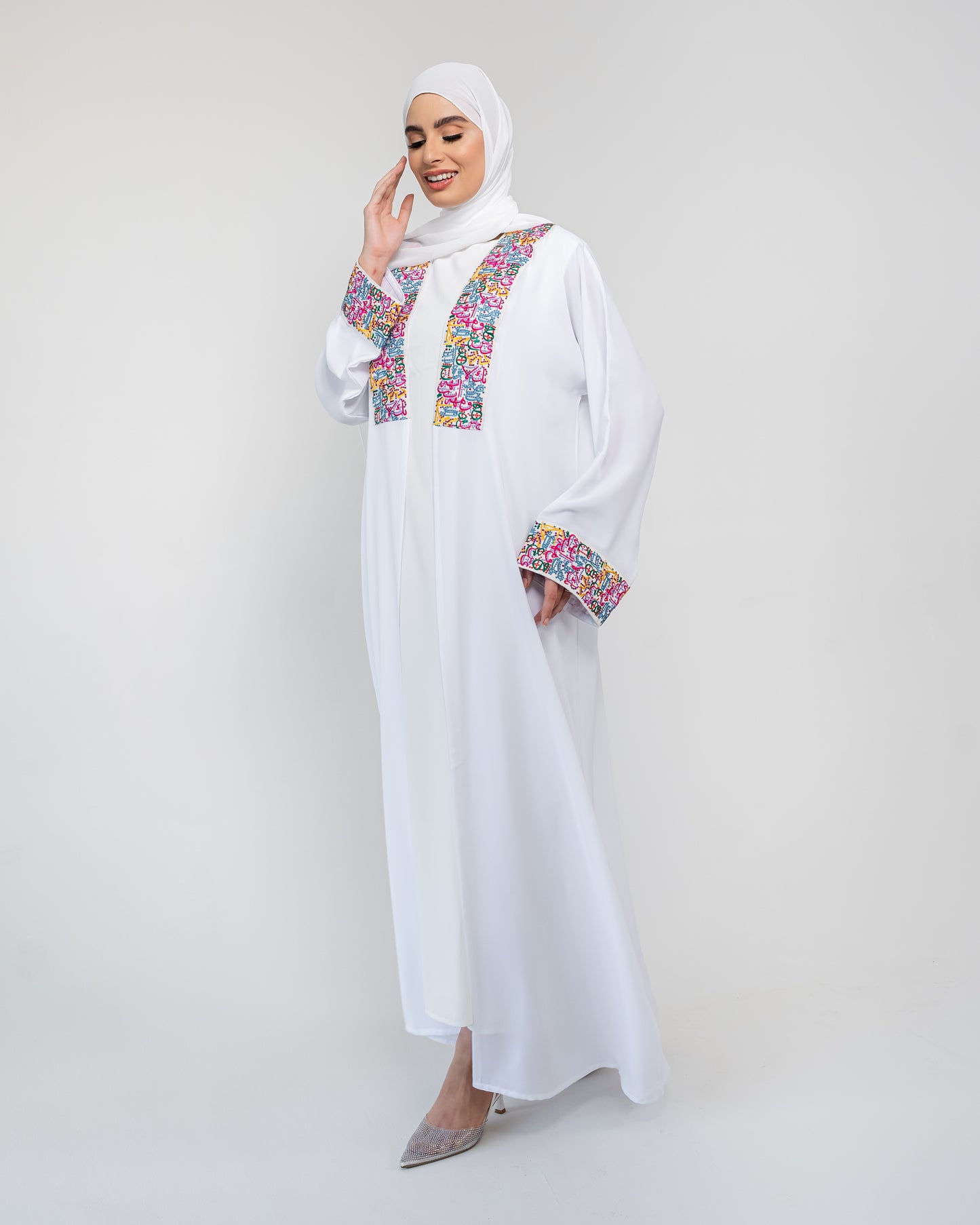 Siara Calligraphy Abaya - Abyad