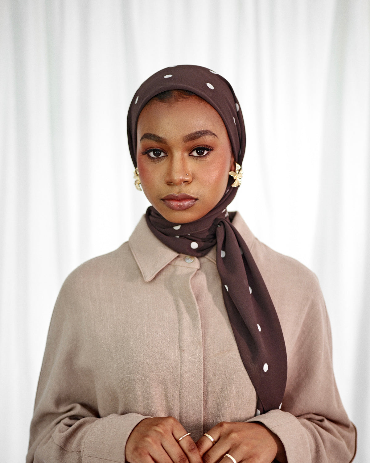 Polka dot square - Brown & Cream