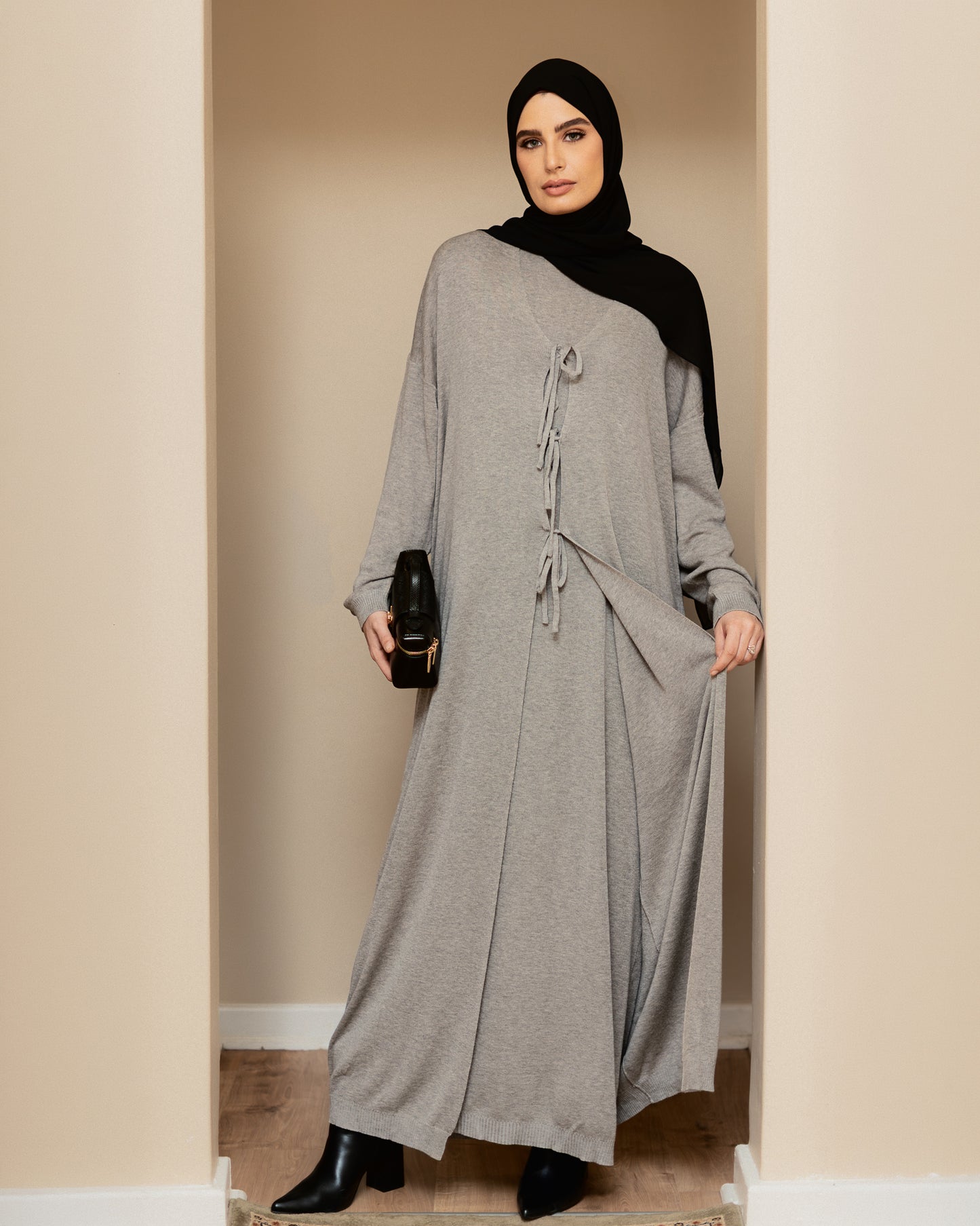 Valmont Greige Knit set