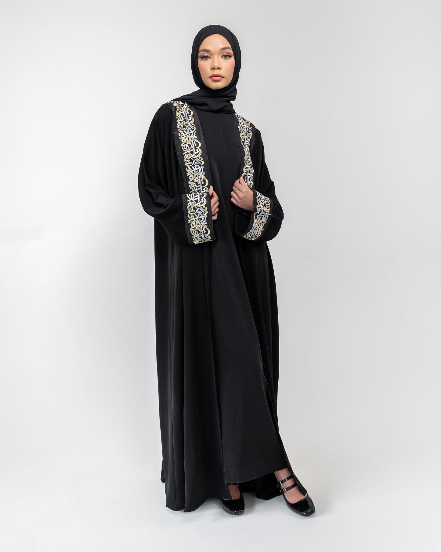 Siara Calligraphy Abaya - Aswad