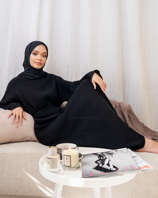 Cosy Knitwear Abaya - Black