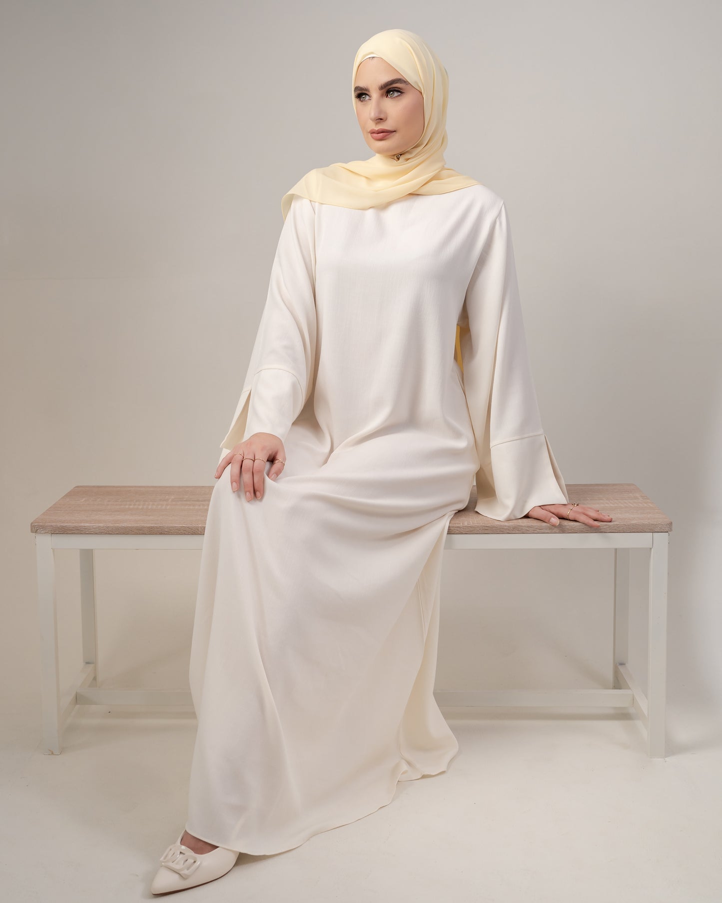 Summer Linen Abaya - White