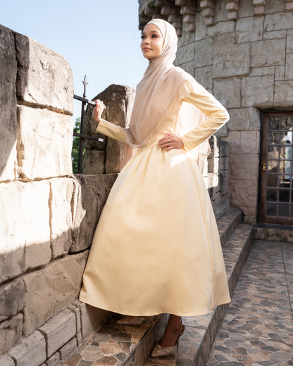 Iced Mocha - Chantilly lace hijab