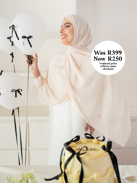 Bow hijab - Pavlova